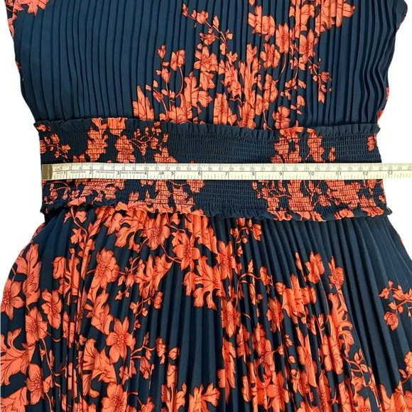 NWT Nanette Lepore Pleated Dress - Picture 7 of 7